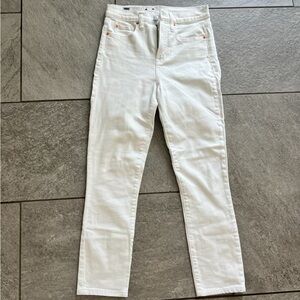 GAP High Rise White Jeans Classic Style
